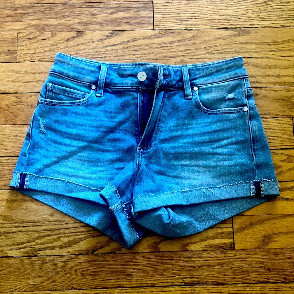 PAIGE Jimmy Jimmy Denim Shorts. Size 23. Blue Denim color. Mid Rise.
